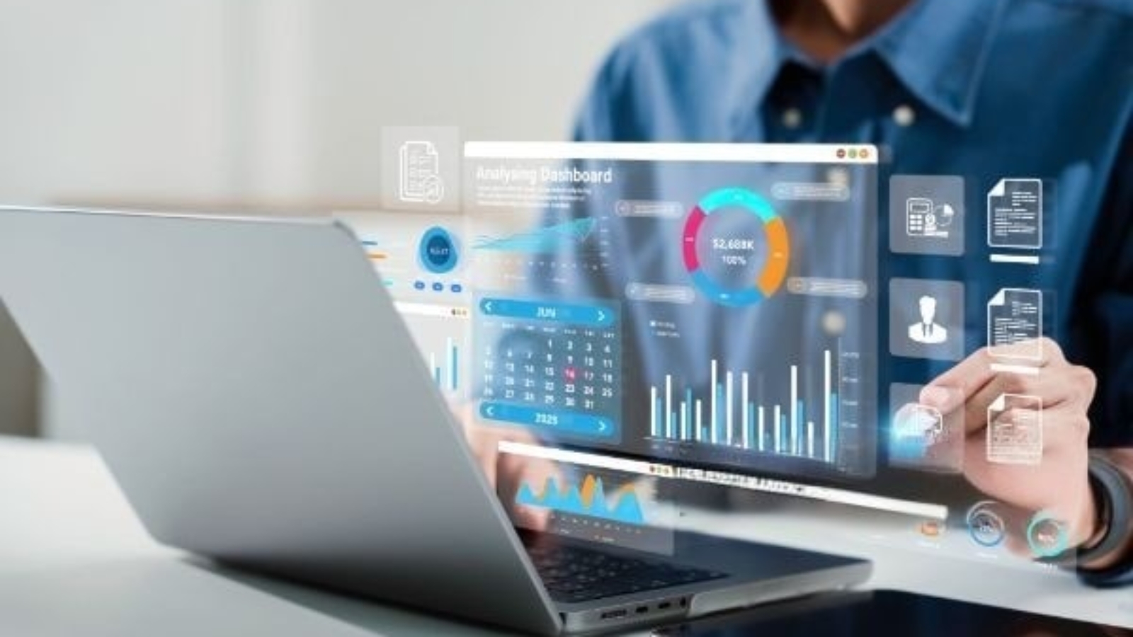 اكتشف كيف يمكن لـ برنامج محاسبة متكامل أن يحدث نقلة نوعية في إدارة شؤونك المالية، ويزيد من كفاءة عملك، ويدعم اتخاذ قراراتك الاستراتيجية.