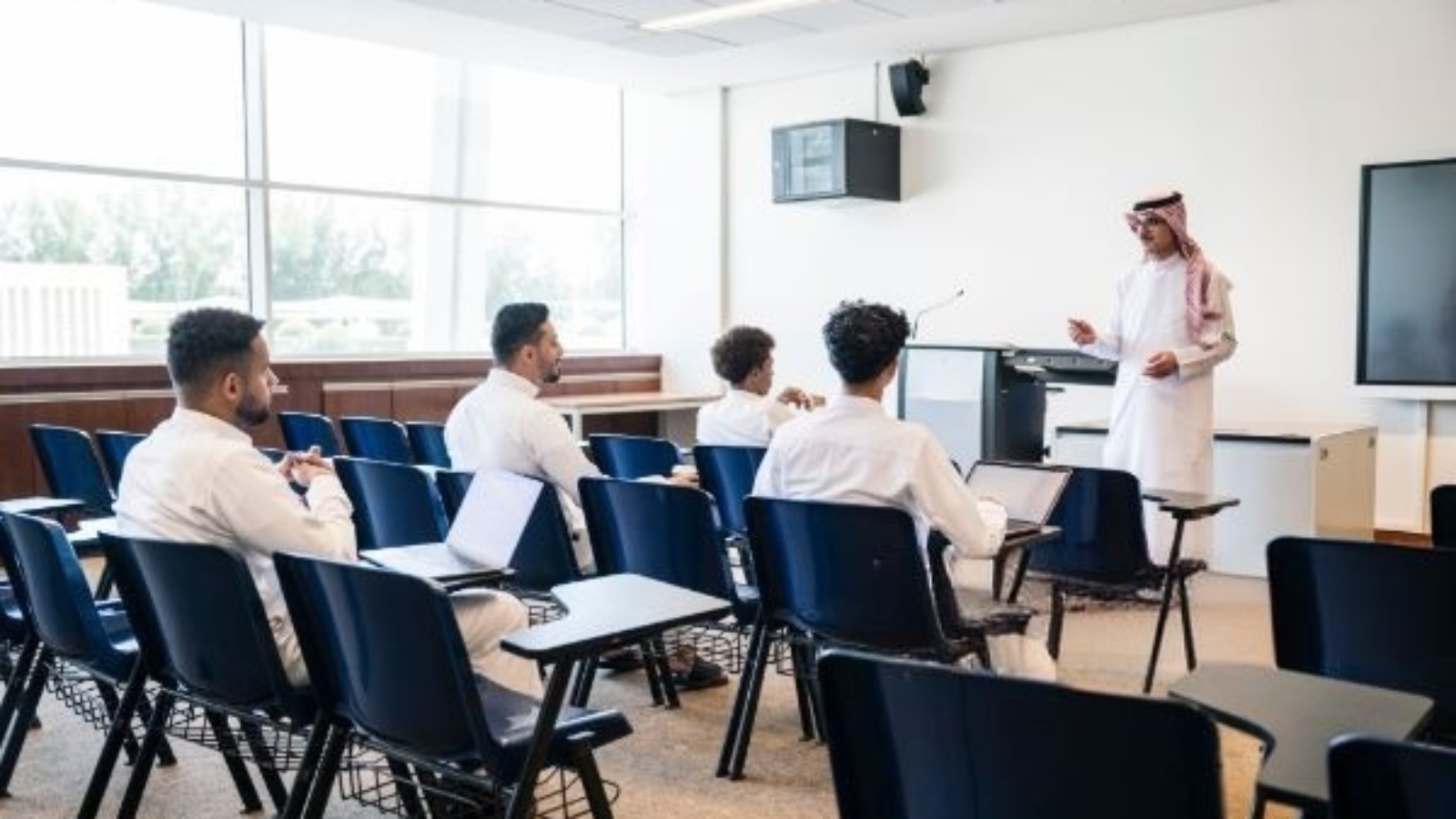 برمجة أنظمة لإدارة المدارس في السعودية